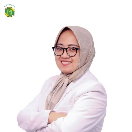 dr. Ahriani Achmad, Sp.M