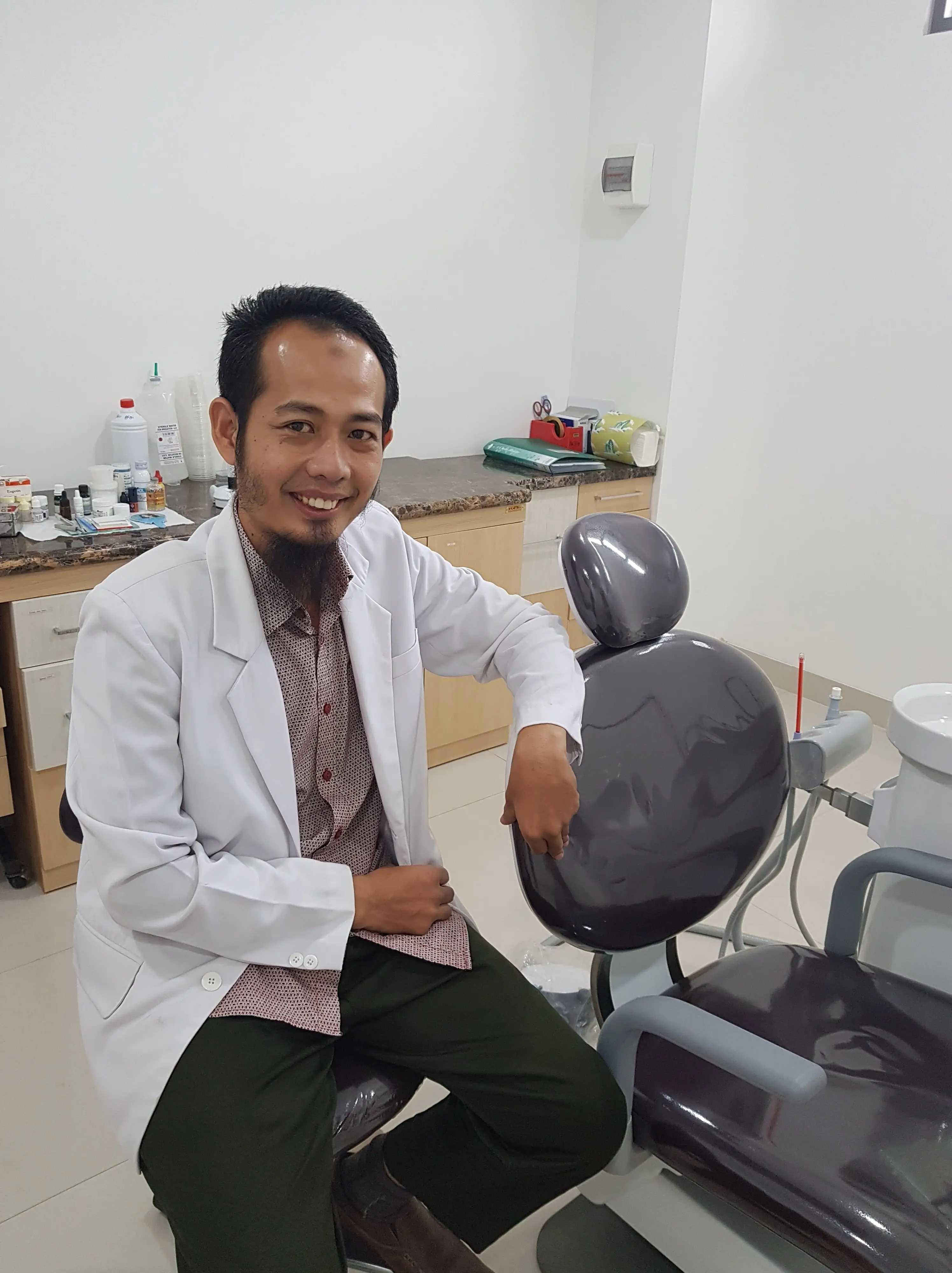drg. Dedik Nurwidiantoro, Sp.BM